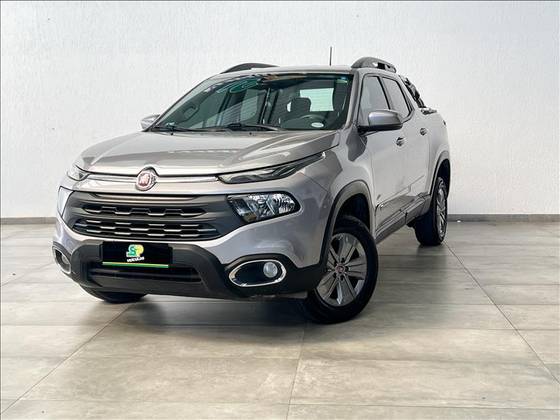 FIAT TORO 1.8 16V EVO FLEX FREEDOM AT6 FIAT TORO 1.8 16V EVO FLEX FREEDOM AT6